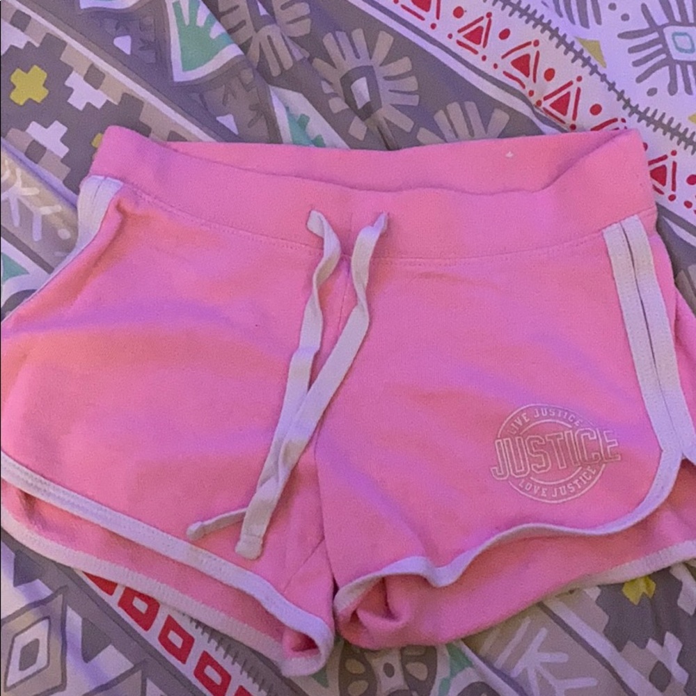 pink shorts